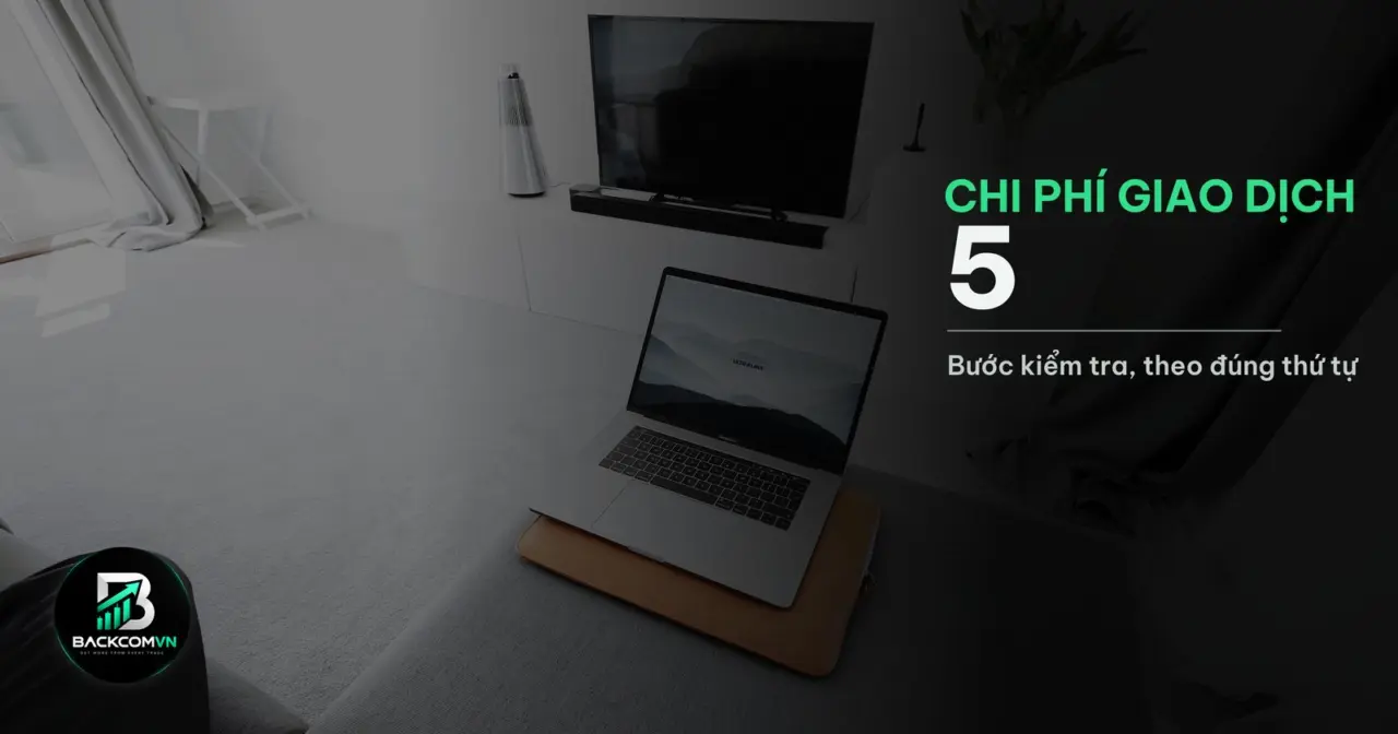 Máy tính xách tay trong phòng khách