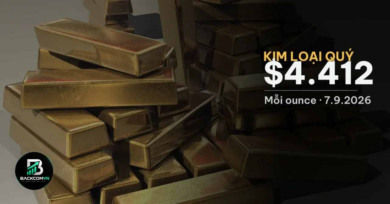 Thỏi vàng xếp chồng minh hoạ giá vàng vượt 4.412 USD mỗi ounce
