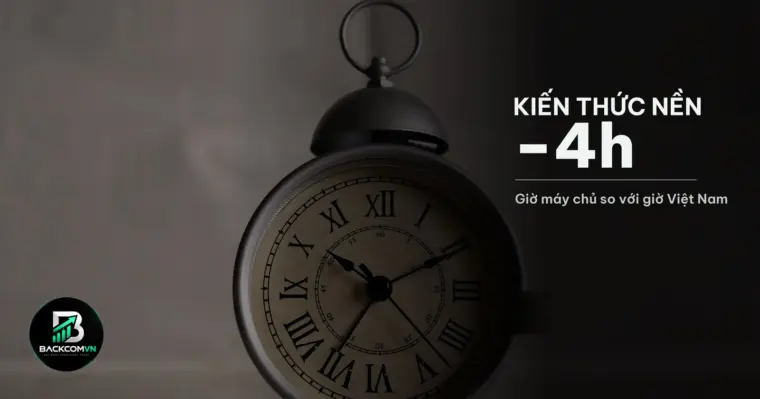 Đồng hồ báo thức kiểu cũ trên nền sáng