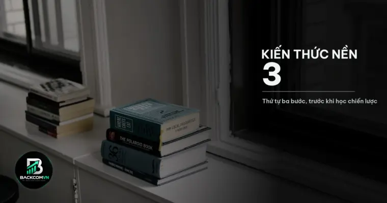 Sách xếp trên bệ cửa sổ
